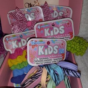 4pack of hair accessories